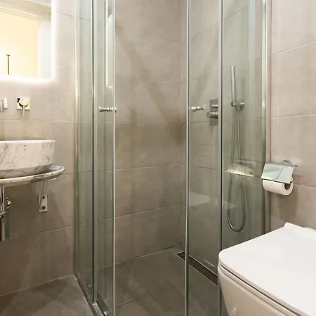 Hotel De 3*